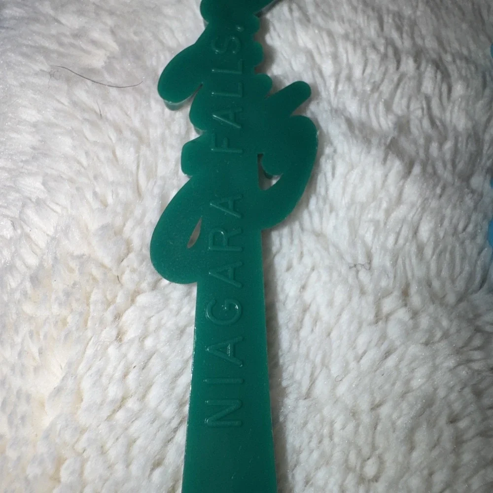 Lot of 6 VTG Skylon Tower Niagara Falls Swizzle Sticks Cocktail Picks Barware‎